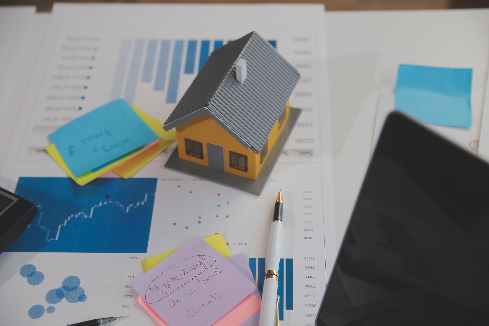 Grafic evaluare preț proprietate